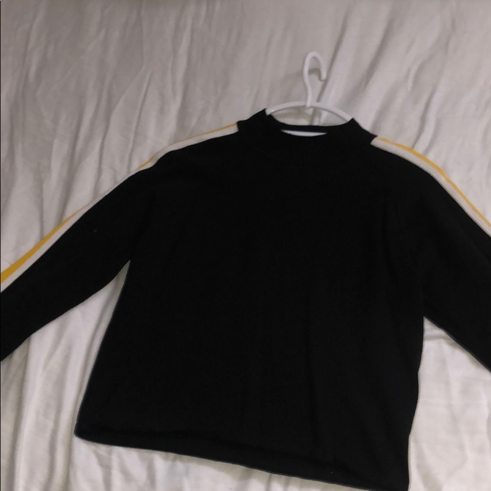 H&M divided shirt